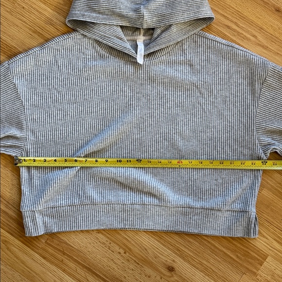 Alo Muse Hoodie ✨ size L - Picture 12 of 13